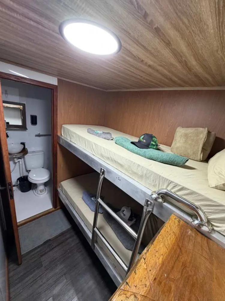 Barco hotel de pesca da Amazon Bait no Rio Negro