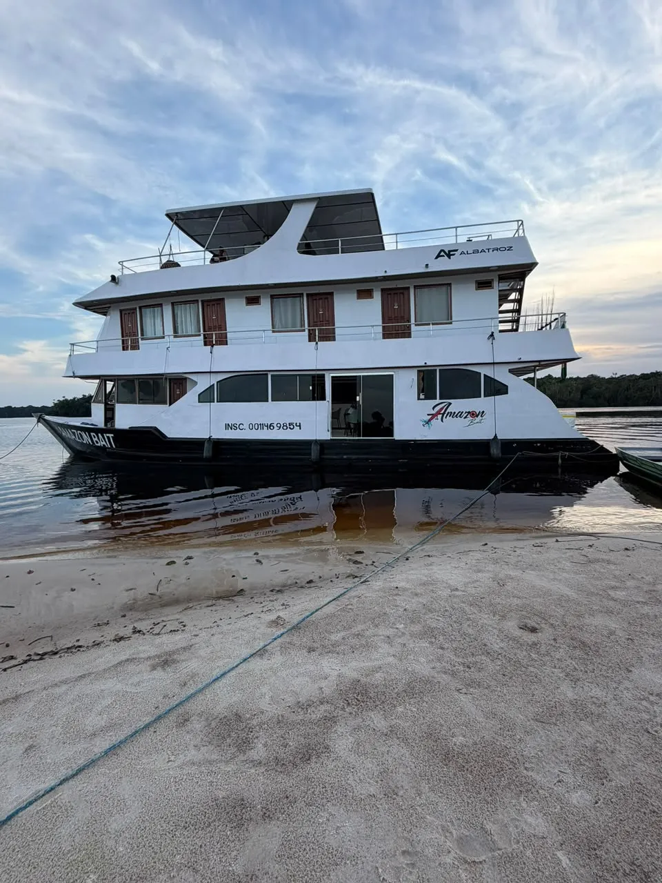 Barco hotel de pesca da Amazon Bait no Rio Negro